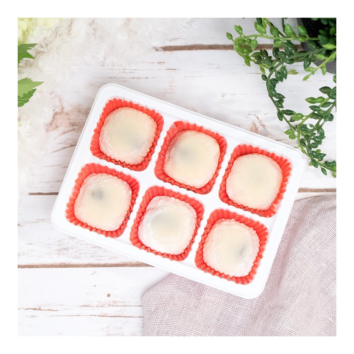 Bamboo House Japanese Style Red Bean Mochi Cake 7.4 oz - A&E Foodstore